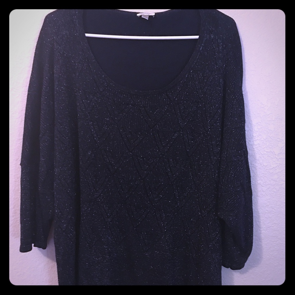 Navy sweater by Avenue